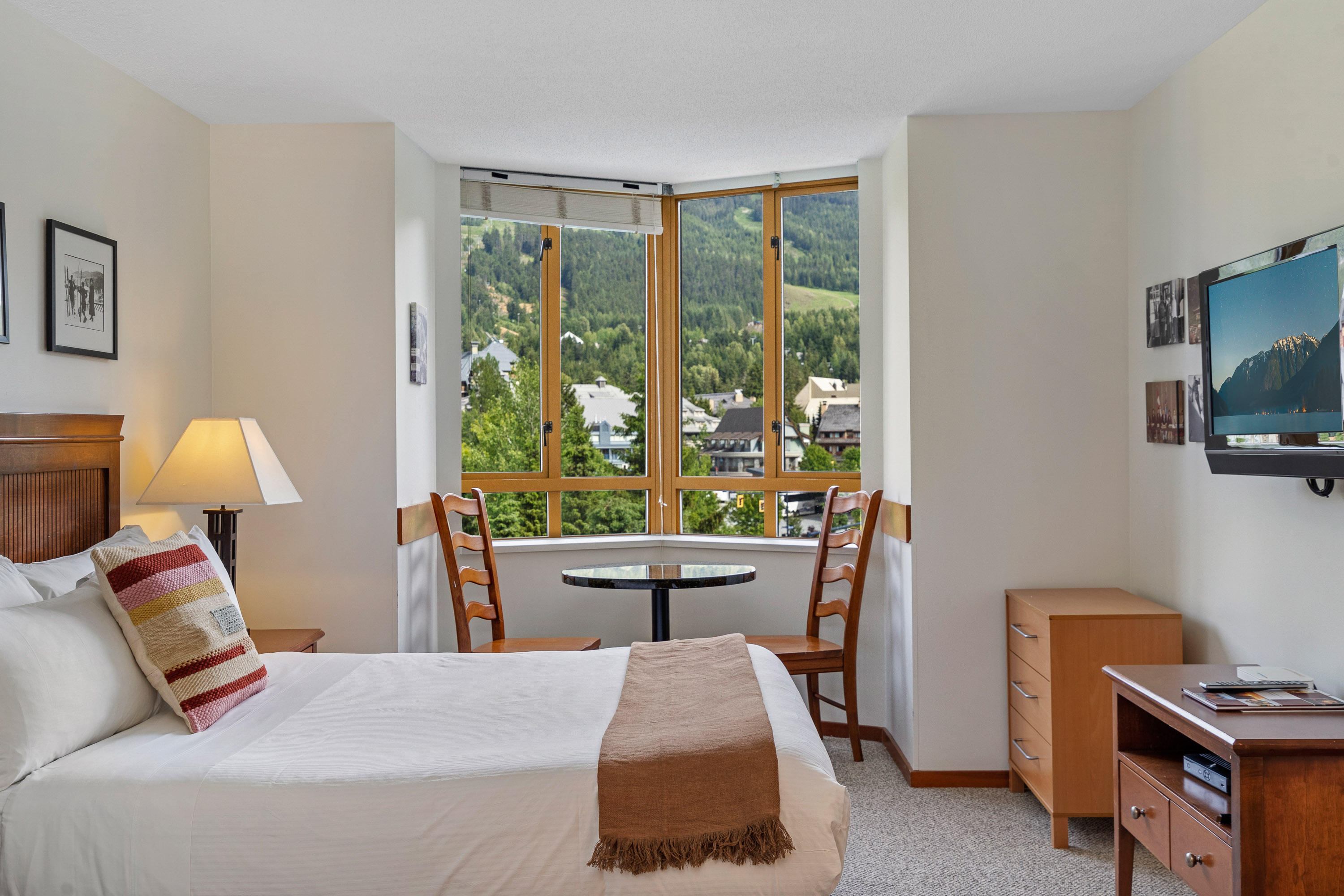 Mountain View Rooms